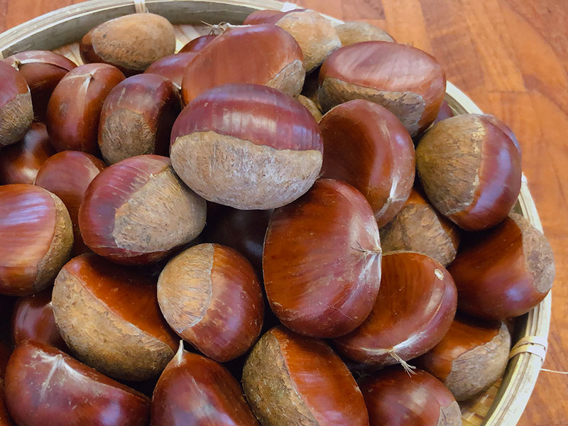 甘くない栗で、サクサク軽い食感の皮の美味しいマロン焼菓子 月餅