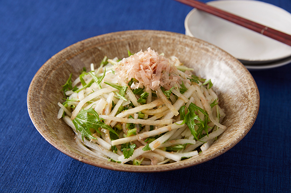胡麻香る旨塩だれ 大根ネギサラダのレシピ箸が止まらぬマヨネーズなしの簡単旨塩だれの作り方Japanese white radishsalad 大根消費最適