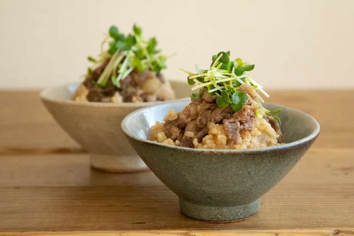 Amazon.co.jp: ドン・キホーテ 焼肉のたれ 中辛 590g ドンキ ドンキホーテ 情熱価格 中辛 焼肉 BBQ バーベキュー たれ万能調味料 調味料 : 食品・飲料・お酒