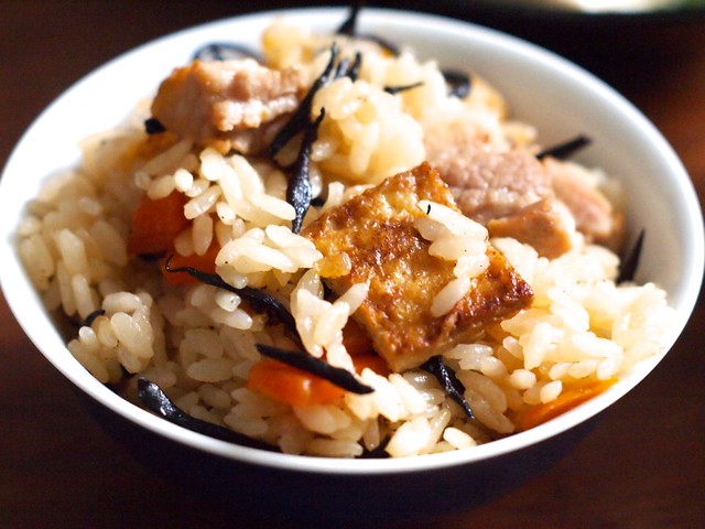 豚だしが決め手！沖縄風炊き込みご飯「クファジューシー」 – オリオンストーリ