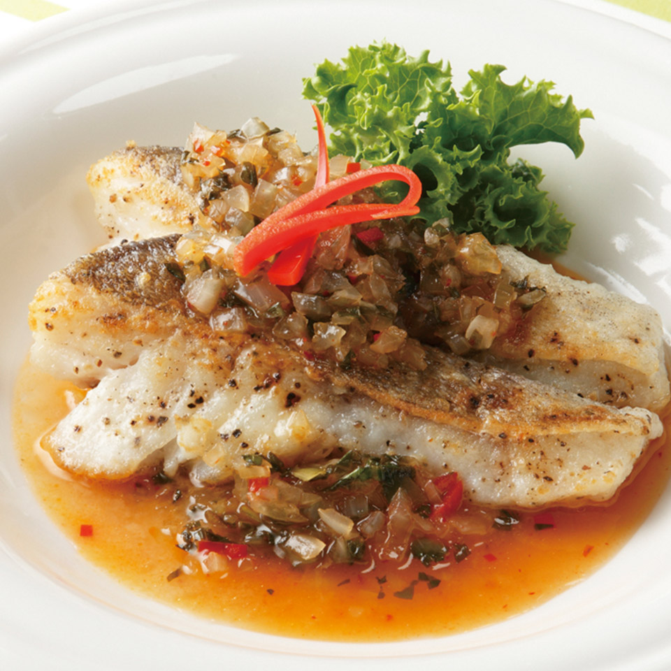 オレンジソースでさっぱり！魚のムニエル