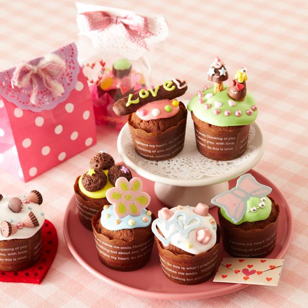 簡単かわいい！バレンタイン向けデコカップケーキの作り方おうちごはん