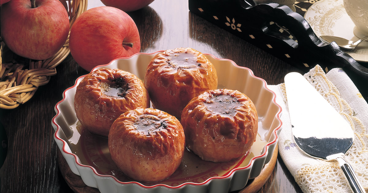 焼きリンゴの作り方 りんごのオーブン焼きの簡単レシピ ポムオフール