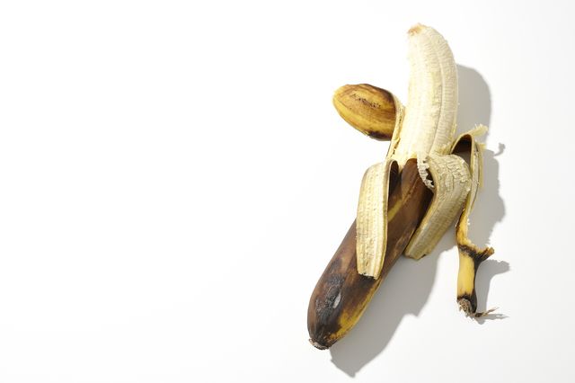 バナナの保存方法4選!冷蔵庫でラップやアルミホイルに包んで検証してみたヨムーノ