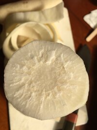 大根」の断面がスカスカなス入り、青や紫の変色がある食べても大丈夫? あやしい野菜Q&A- All About ニュース