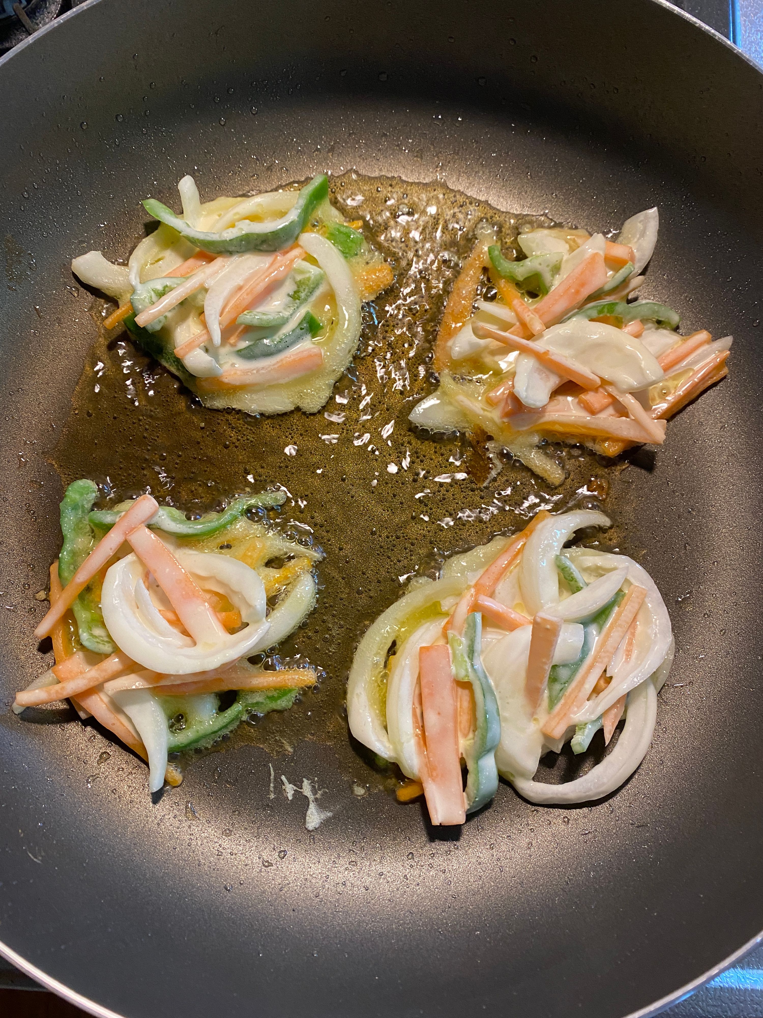 揚げ焼きで簡単！ かぼちゃとなすの天ぷら