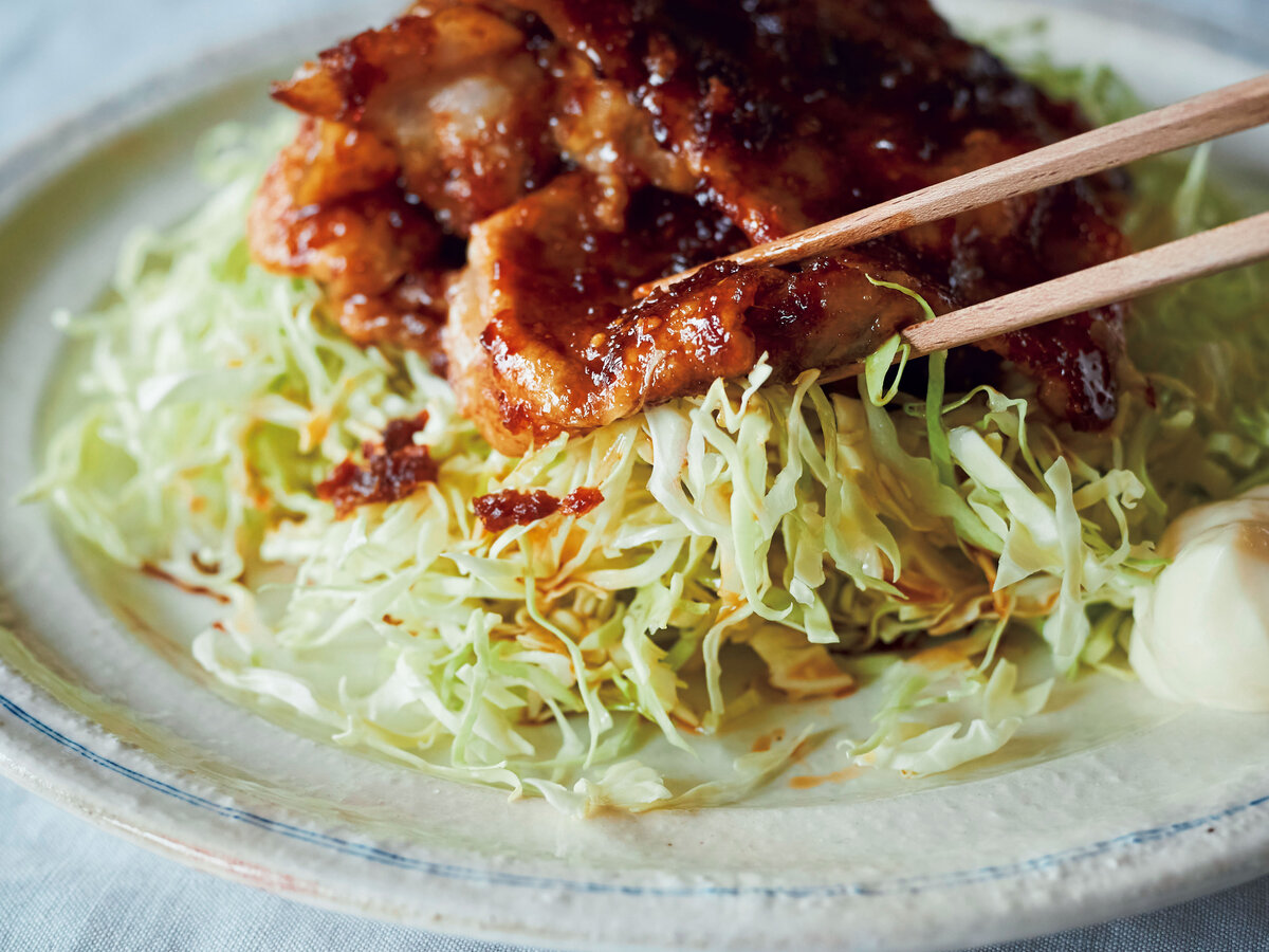 千切りキャベツとカリカリベーコンのうまみ醤油和え