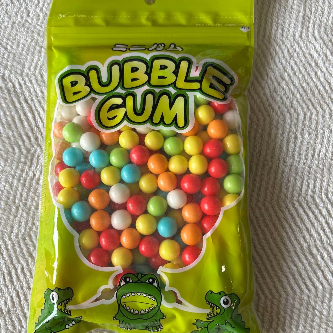 楽天市場 ガムボールマシン用 詰め替えガム 100個入×2袋セット 丸型リフィル ガチャガチャマシーン お菓子 おやつ :ライフスタイル＆生活雑貨のMoFu