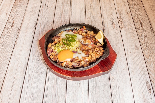 PUREFOODS シシグSisig150g 缶 アジア 食品 フィリピン 料理 肉 エスニック 料理 : BOKUZOU Yahoo!店 -通販 - Yahoo!ショッピング