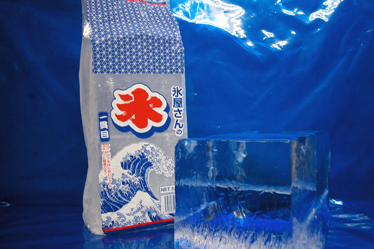 ブロック氷氷 割り方TikTok