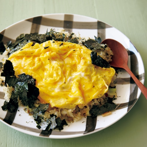 焼さけあらほぐしと高菜のチャーハン