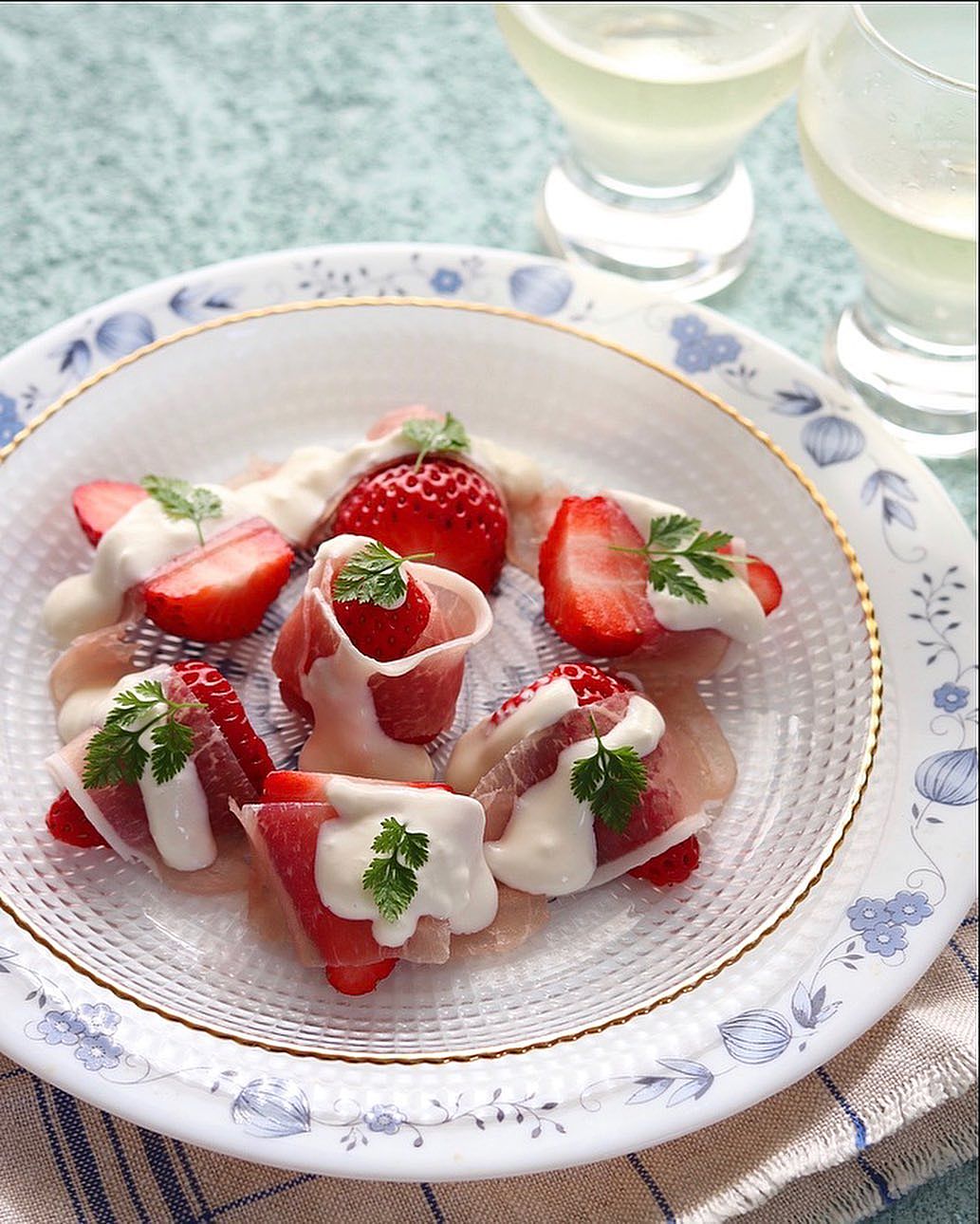 いちごと洋梨のカプレーゼ