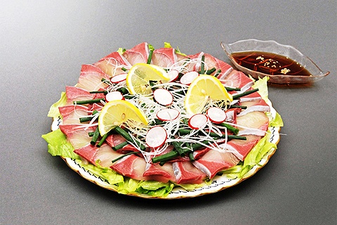 シンプルな味わい♪ はまちのガーリックカルパッチョ