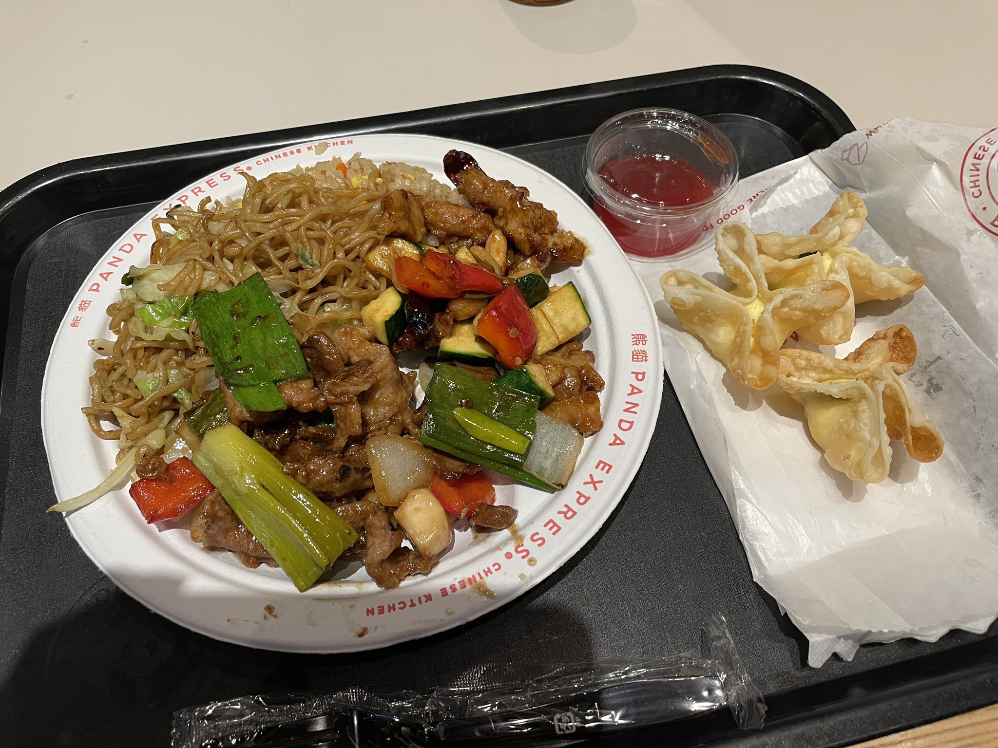 渋谷のパンダエクスプレスで楽しむアメリカンチャイニーズ