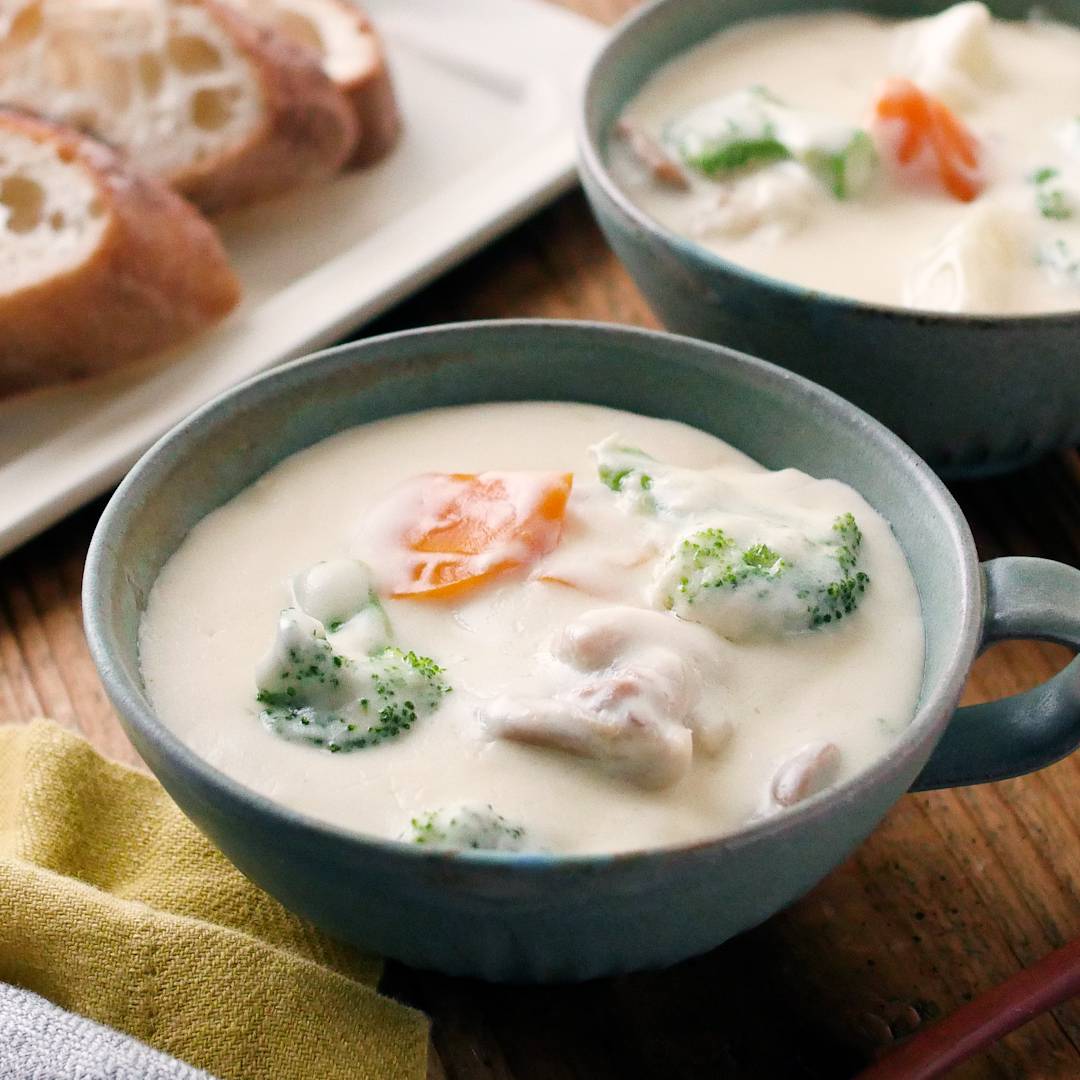 Happy シチュー。シチュー Smile” シチューがおいしい日は幸せな１日 栗原はるみさん出演 新TVCM「クリームシチュー」篇１０月１２日 日 全国オンエアエスビー食品株式会社のプレスリリース