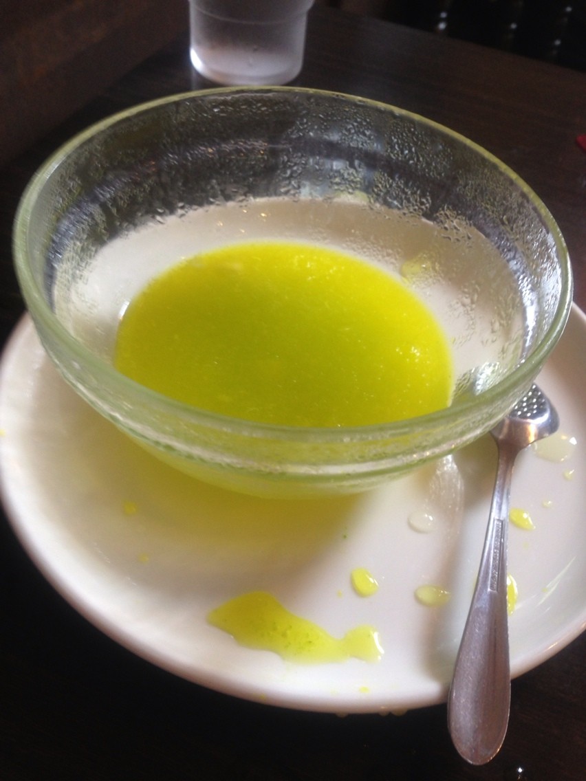 喫茶 マウンテン⛰ 愛知に住んでる友達に連れて行ってもらったよ🥺💕 私が食べたのはこれ！ 🍝納豆サボテン玉子とじパスタ 🍹青のコーラ🍧赤肉メロンかき氷 量が ！すごかったけど ！美味しかった〜☺️ 次は甘いパスタにも挑戦したいな 🍓喫茶マウンテン