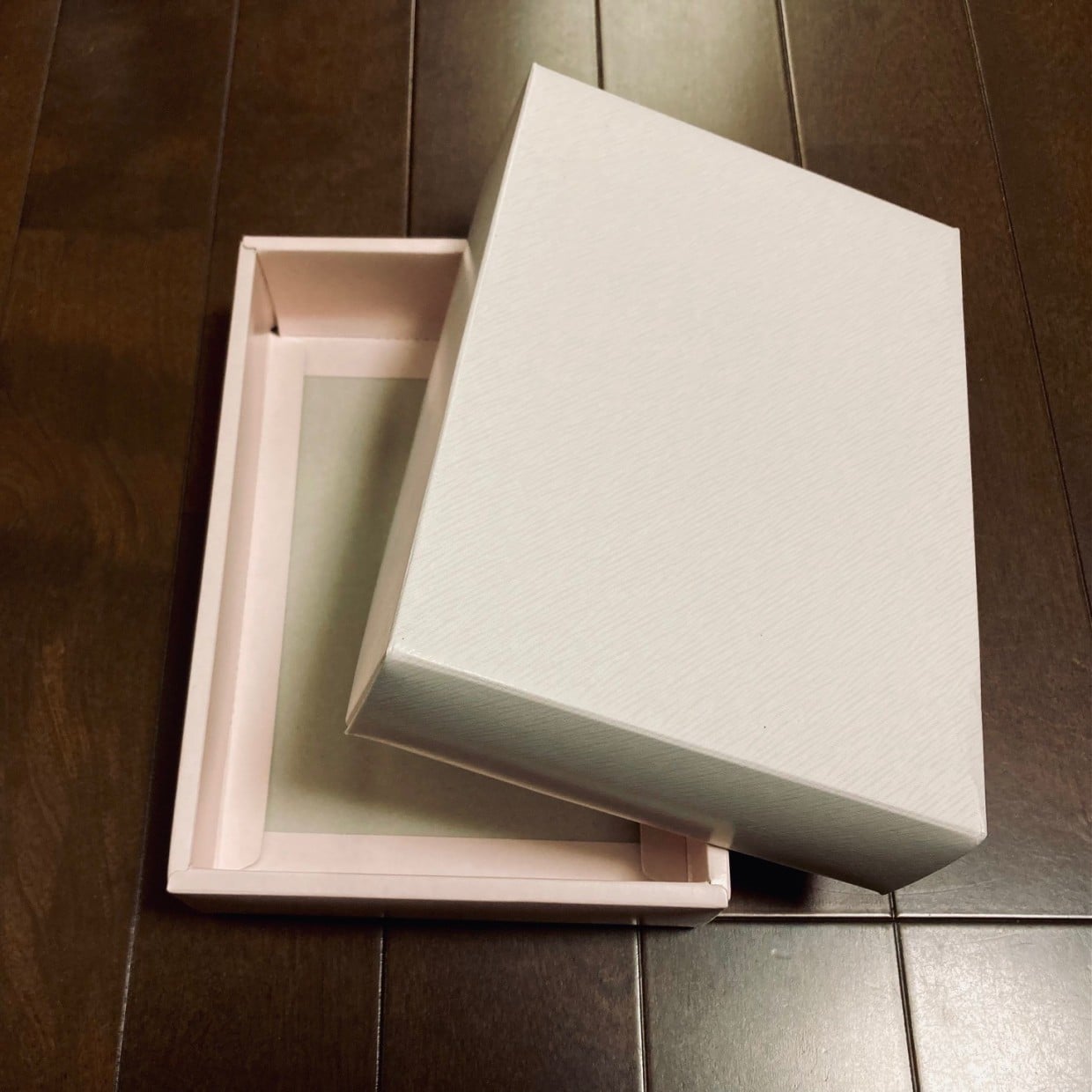 その手があったか 「アレ」の収納にゴディバチョコの空き箱がめっちゃ使える７枚