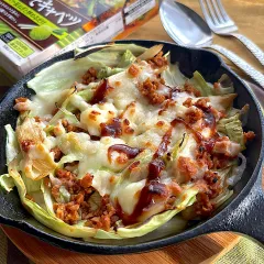 坊ちゃんかぼちゃの超簡単丸ごとチーズ焼き・レンチンして焼くだけレシピゴニョ研