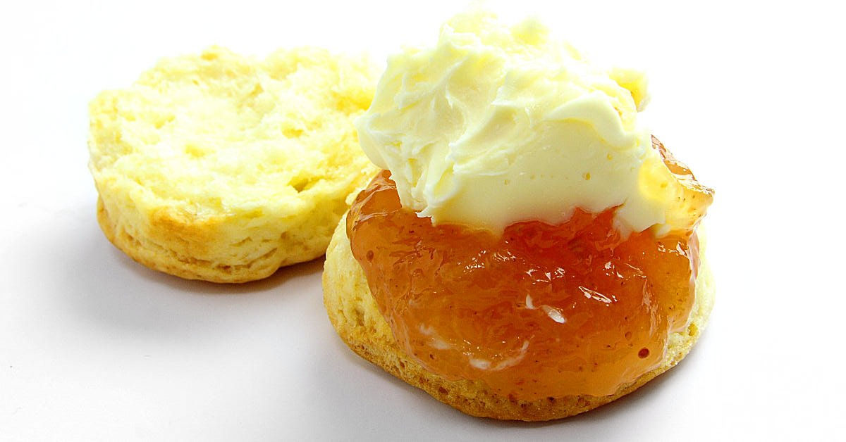 手軽に作る♪とっても美味しい♡見た目もキレイなスコーン作りのポイントだよ！チョリーナ チョコ島