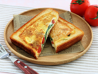 ウェンディーズ・ファーストキッチン モーニングメニュー「B・E・L・T」450円発売、ベーコン・たまご・レタス・トマト・チェダーチーズ“具だくさん ホットサンドイッチ”食品産業新聞社ニュースWEB