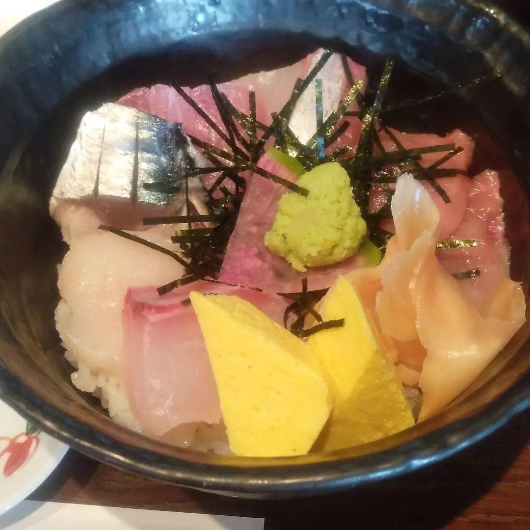 築地海鮮丼 大江戸 豊洲市場内店 on X: 