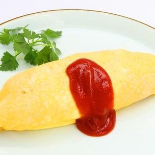 カフェ気分♪ ソーセージのトマトオムライス