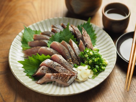 初めてのスマガツオの味！究極のカツオと言われるがウマいのか？！ - 野外LDK