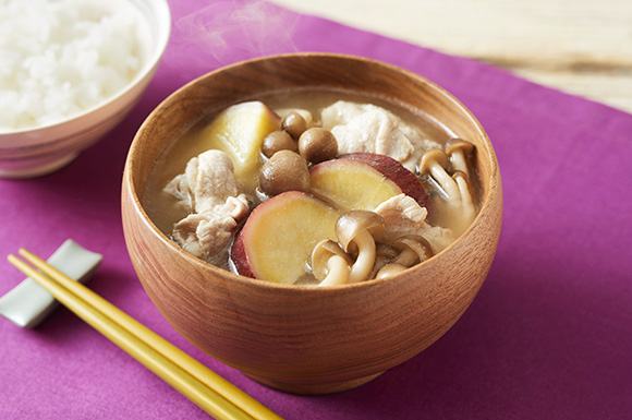 秋の献立に♪ほっこりおいしい♡『さつまいものお味噌汁』