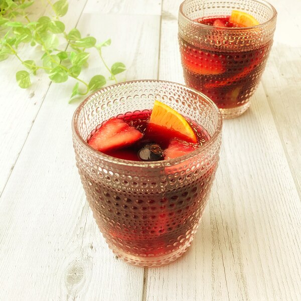 イマイチなワインほど美味しくなる、不思議なカクテル「Kalimotxo」って知ってる?TABI LABO