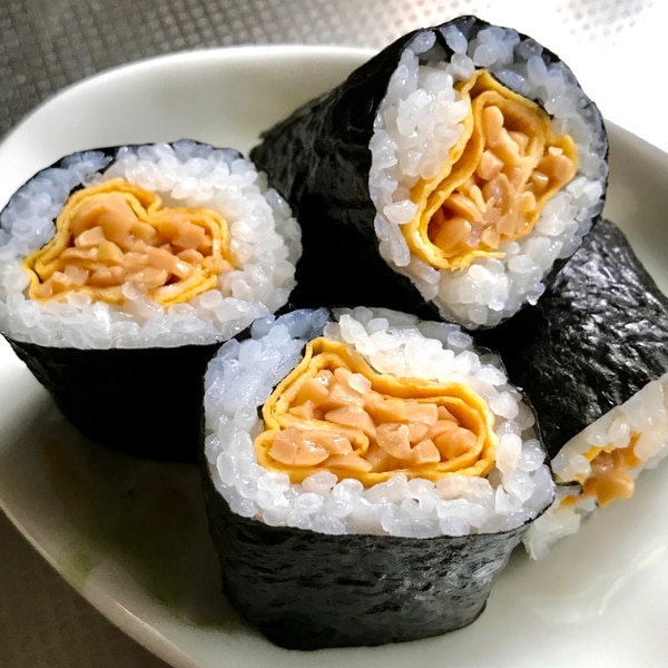 もう失敗しない！ラップで簡単きれいな納豆巻き