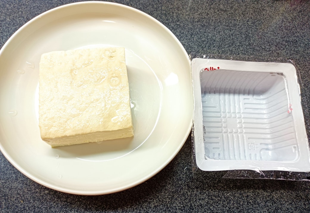 豆腐の水切り方法。重し・レンジ・下ゆでを使い分けるコツ長谷工グループ「ブランシエラクラブ」