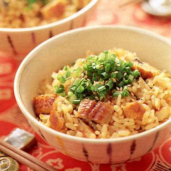 簡単なのに絶品!うなぎの炊き込みご飯うなぎ昇り 小松園