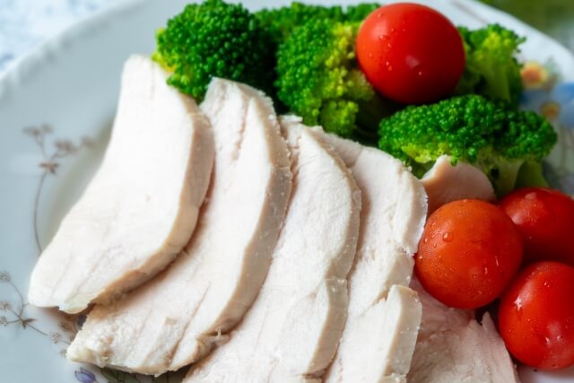 絶品 しっとり茹で鶏♪お料理上手になるレシピ18選の人気レシピ・作り方デリッシュキッチン