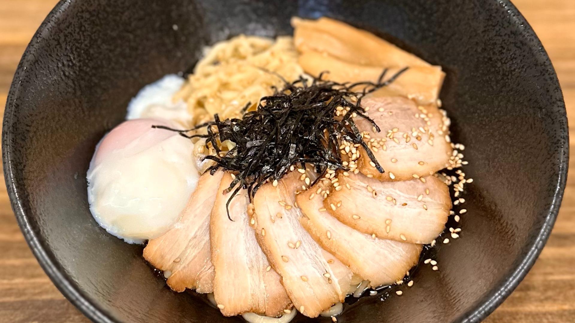 油そば好き集まれ！！尼崎の『油そば 大革命』は濃厚タレ×ちぢれ太麺のヤミツキ確定の最強タッグ！！ ノーヌードルノーライフかずくん- エキスパート- Yahoo!ニュース