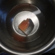 離乳食の鮭はいつから?下ごしらえの注意点と中期・後期・完了期おすすめレシピBaby-mo ベビモ