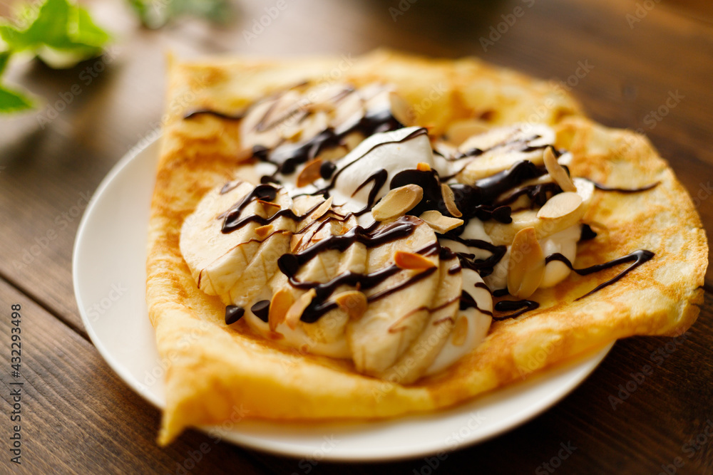 チョコバナナクレープ -イオンのプライベートブランド TOPVALU トップバリュ- イオンのプライベートブランド TOPVALU トップバリュ