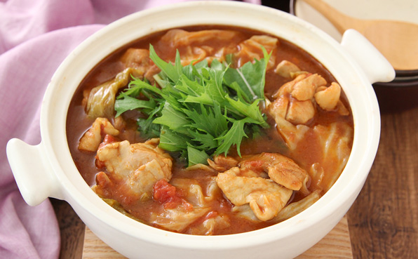 チキンカレーレシピ 鶏むね肉でもしっとりジューシーに仕上げるコツ