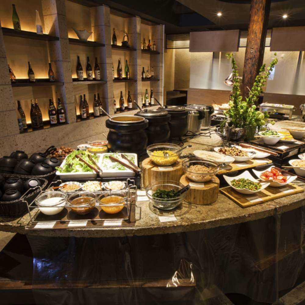 新宿のおすすめディナー26選！デートや女子会に利用しやすい個室あり夜景ありのおすすめレストランを予算別に紹介はらへり