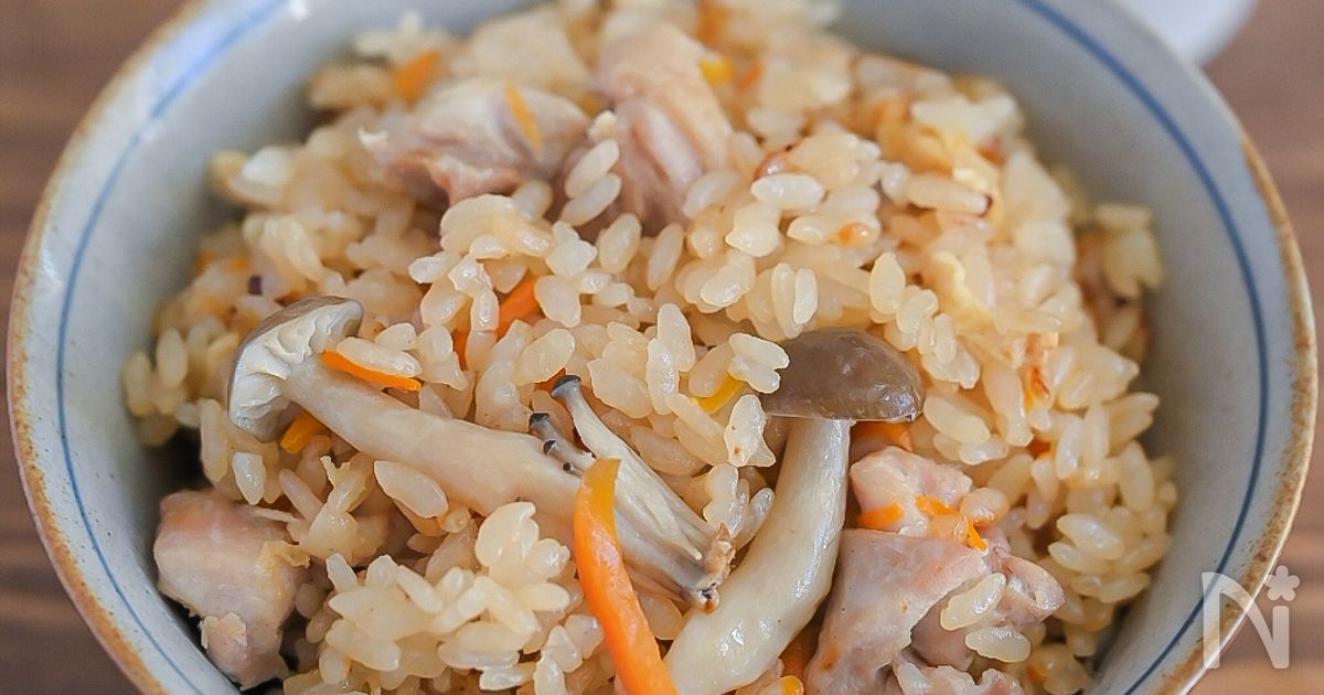 鶏肉とごぼうのだし炊きご飯