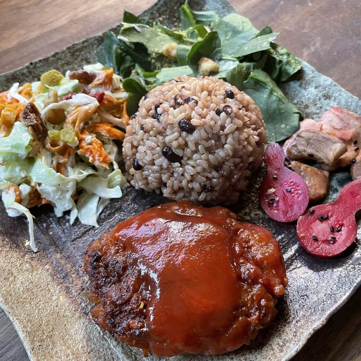 蕎麦の実フレーク入り全粒粉パン。 : スパイスと薬膳と