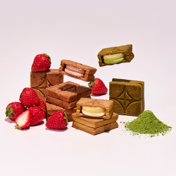 PRESS BUTTER SANDプレスバターサンド あまおう苺 9個入の通販 by A-shopラクマ