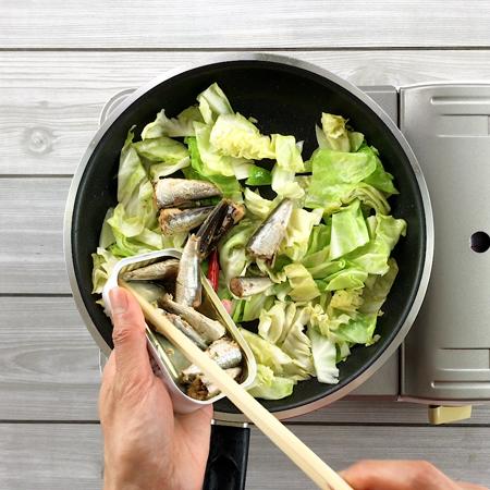 キャベツの蒸し煮オイルサーディン添えレモン風味薬膳レシピ