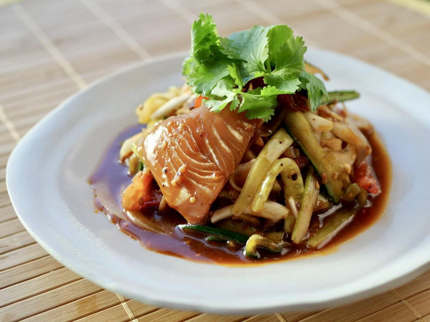 鮮度がイマイチだった「カツオのたたき」を美味しく料理する裏技 - まぐまぐニュース