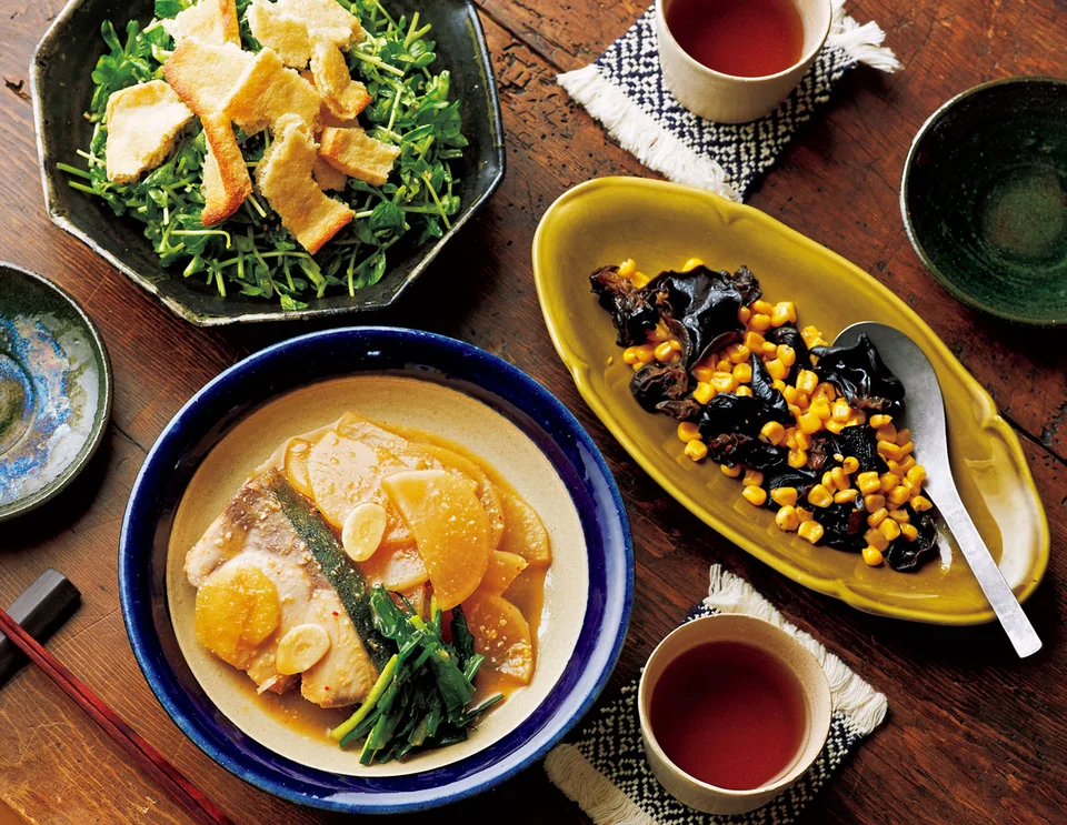 新連載 冨田ただすけさんの「旬の献立」 Vol.1-あら!美味しい『ぶり大根』を囲む、冬の食卓キナリノ