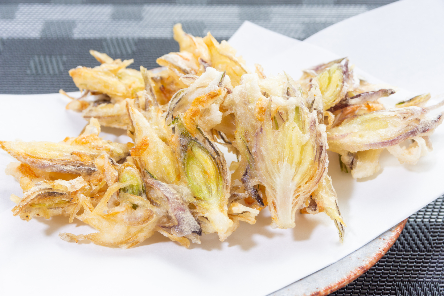 ミョウガが庭で採れると常備菜がはかどる、という話