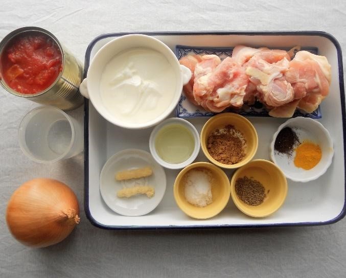 土曜はナニする 鯖缶とオクラのトマトカレーのレシピスパイスカレー 8月8日きなこのレビューブログ