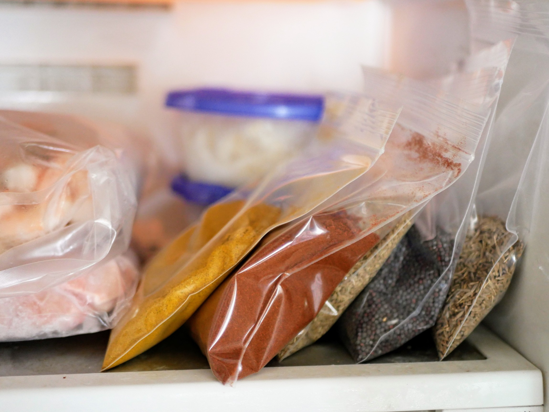 密閉できるスパイスボトルおすすめ6選! 素材ごとの特徴を知って調味料をおしゃれに収納 – 商品レビュー記事kurasso クラッソ 編集部