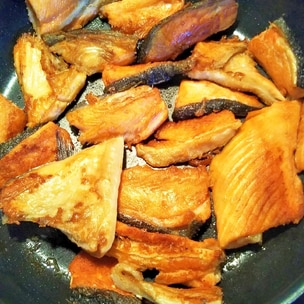 グリルで身がふっくらぷりぷり♪赤魚の干物