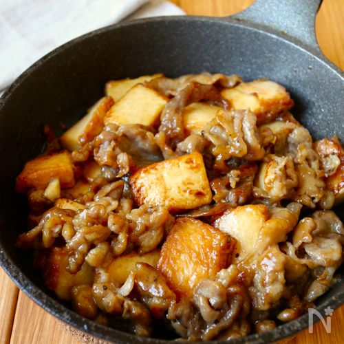 黄金比で超簡単「豚こまと厚揚げの煮物」レシピ。ごはんのお代わりが止まらない