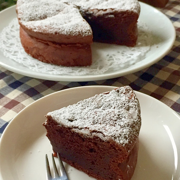 しっとり濃厚「ガトーショコラ」の作り方。アレンジレシピ6選も！3ページ目- macaroni